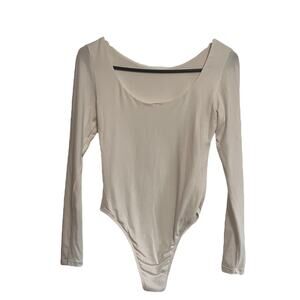 NANAMACS Cream Butter Soft Long Sleeve Scoop Back Bodysuit Womens Small Pull On